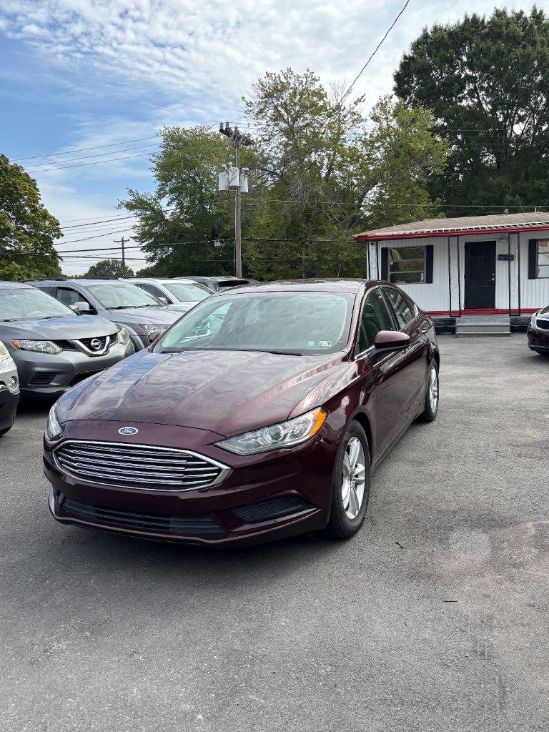 2018 Ford Fusion SE's photo