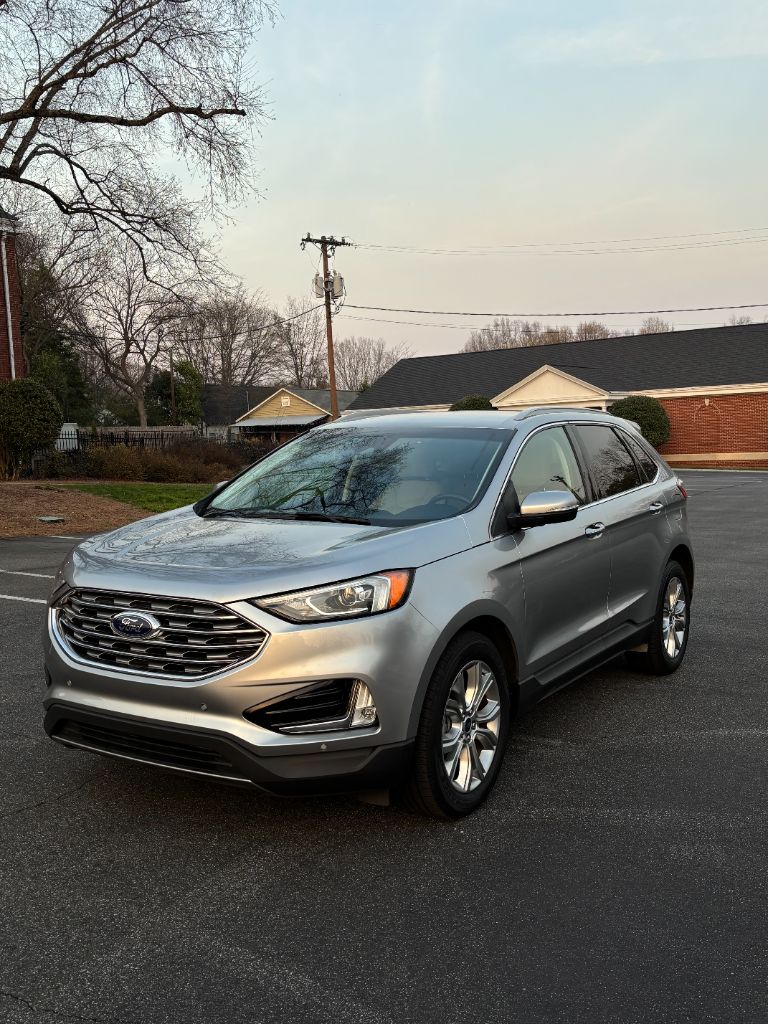 2020 Ford Edge Titanium
