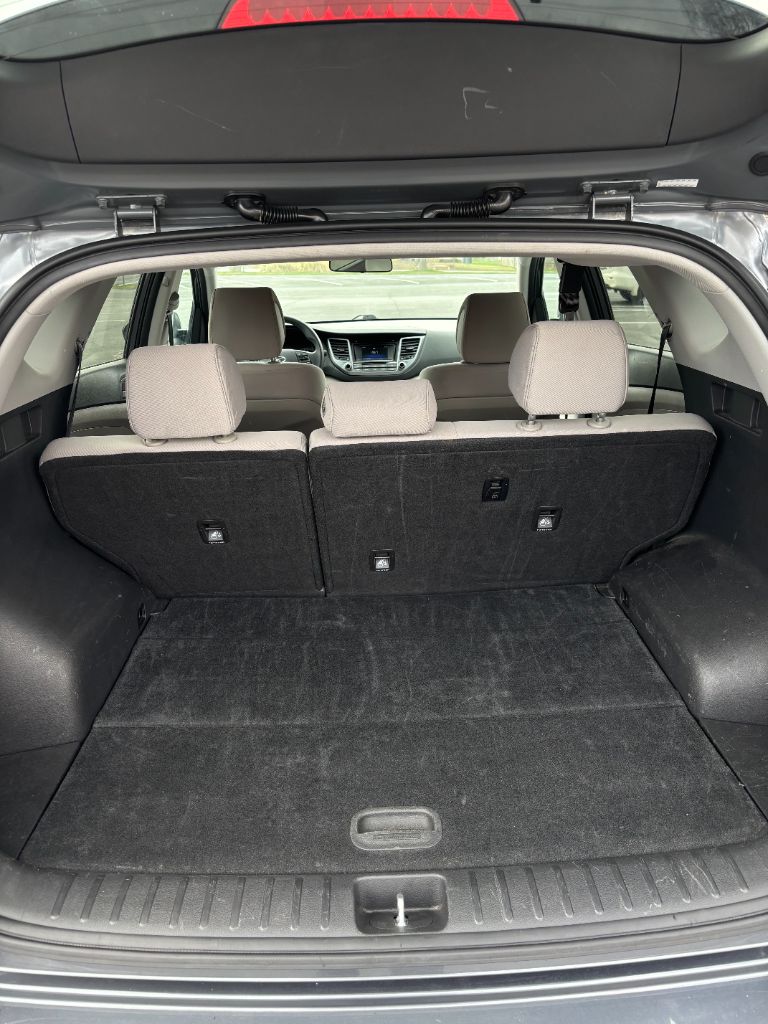 2017 Hyundai Tucson SE - Photo 14