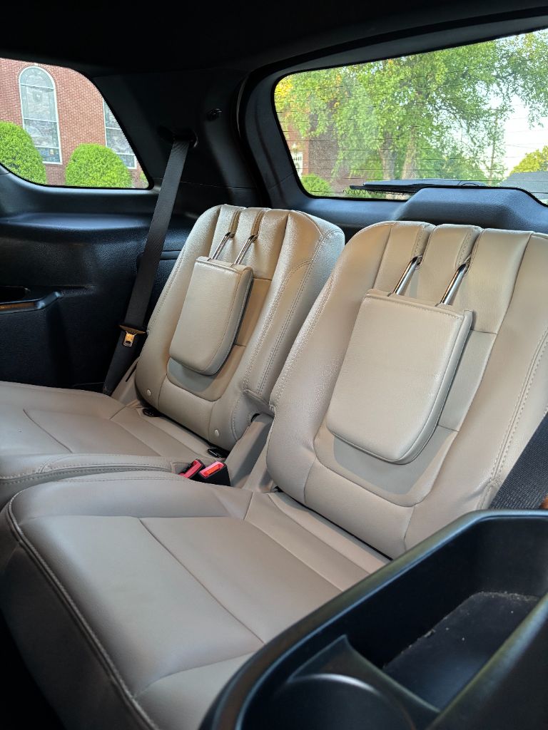 2019 Ford Explorer XLT - Photo 14
