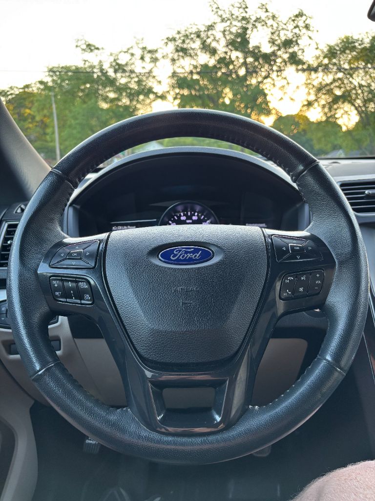 2019 Ford Explorer XLT - Photo 8