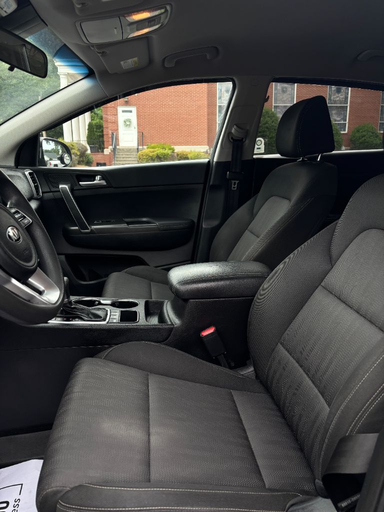 2020 Kia Sportage LX - Photo 12